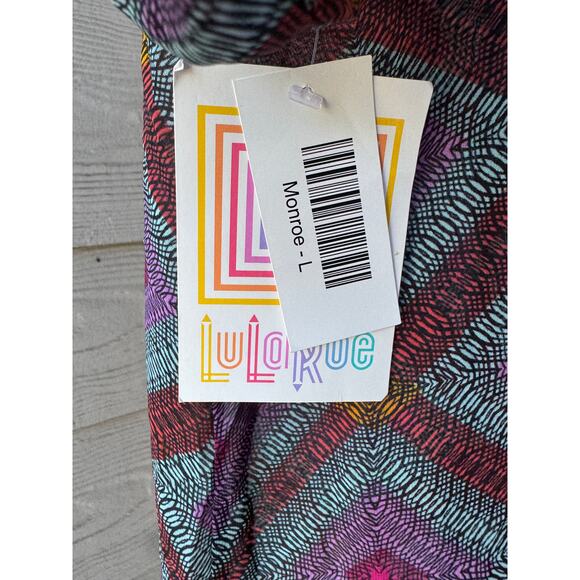 LuLaRoe Monroe Kimono with Black Fringe – Multicolor – NWT – Size Large - Picture 3 of 3